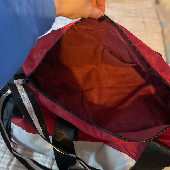 PINK Victoria's Secret Burgundy and Black Duffel Bag - Picture 6 of 6